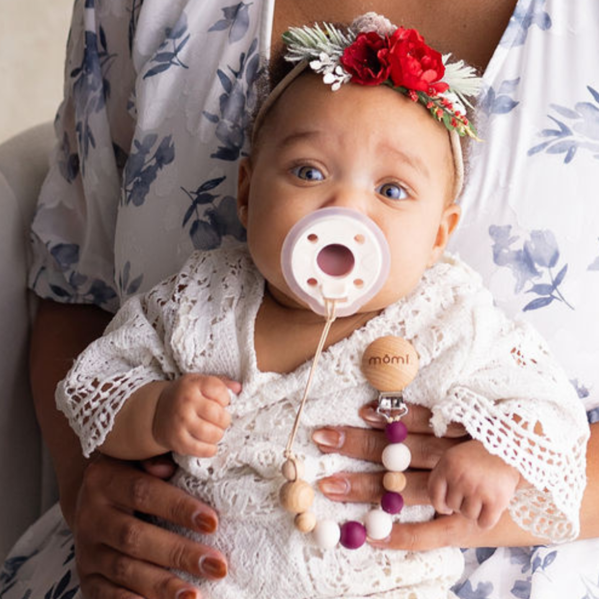 mōmi babypace pacifier clip - candy cane